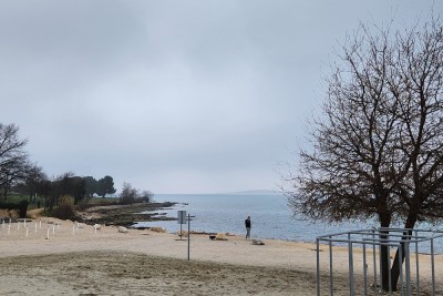 Prodaja stana u Medulinu. Pošesi . 150 metara od mora i plaža. 191/B