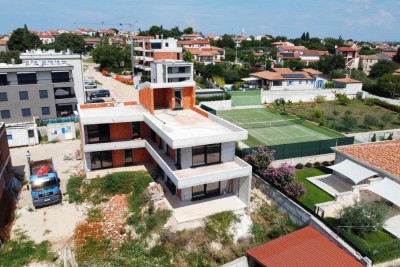 Villa mit Pool und Meerblick, Tar!