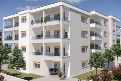 PULA! NOVI PROJEKT! Stan s vrtom 200 m od centra