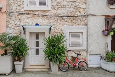 Sale - House in the center, only 50 m from the sea, Umag!