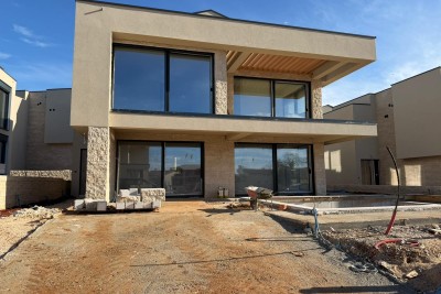 Sale of modern villas in a beautiful residential area, Umag