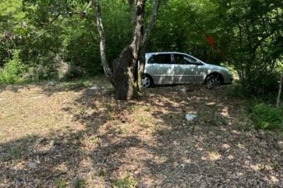 Terreno agricolo in vendita (bosco), a 7 km da Parenzo