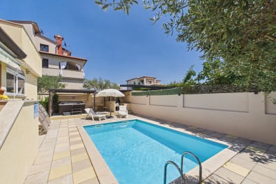 Haus mit Pool in Poreč!