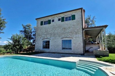 Eine exklusive Villa mit Swimmingpool in Vižinada steht zum Verkauf