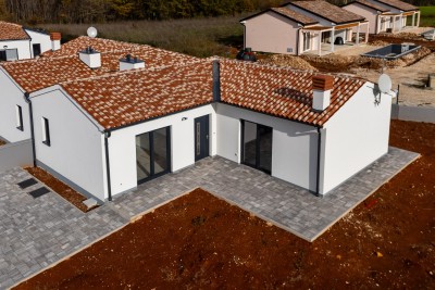 BARBAN, KOŽLJANI - Nuova costruzione / Duplex, parte destra. Luogo ecologico
