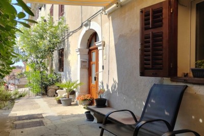 Opatija, Volosko – Flat with a studio/guest apartment just 50m from the sea