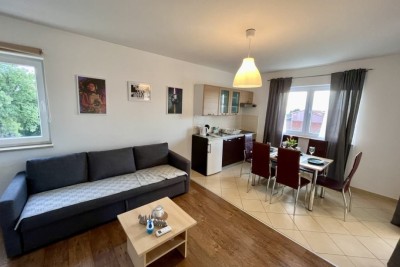 Dreizimmerwohnung zu verkaufen, 82m2, in der Nähe von Poreč