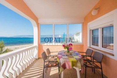 Vir, Apartment erste Etage - 1. Reihe zum Meer