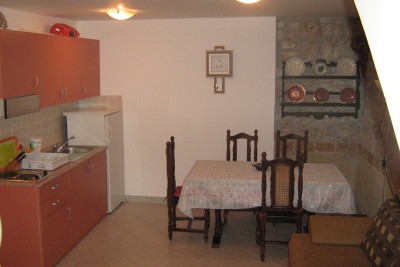 Apartmentshaus im Zentrum von Vrsar – 200 m vom Meer entfernt