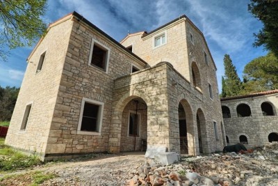 Istrisches Steinhaus 14 km von Rovinj auf sehr großen Grundstück
