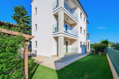 Dieses schöne neue Haus mit Pool befindet sich in der malerischen Stadt Fazana.