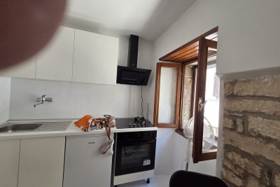 Zu verkaufen: renoviertes Steinhaus im Zentrum von Vodnjan.
