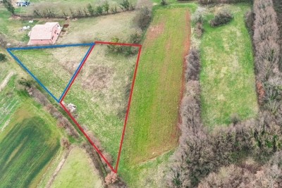 Dve parcele z dvema gradbenima dovoljenjema!