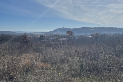 Labin, građevinsko zemljište u mirnom okruženju, u blizini grada