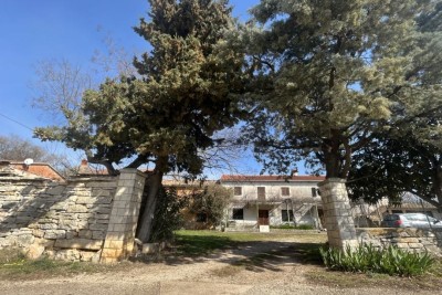 Old stone house in Istria, Buje