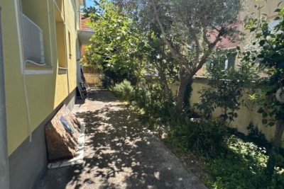 Fažana – Hiša s 3 stanovanji, 200 m od morja