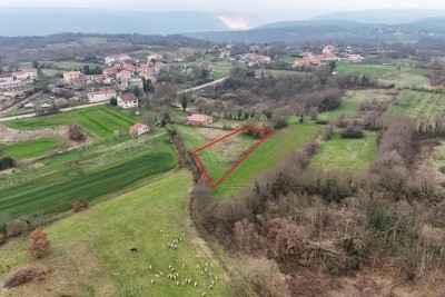 Građevinsko zemljišče s pravnomočnim dovoljenjem!