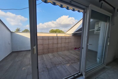 Odlična priložnost! Prodaja stanovanja na vrhunski lokaciji, Medulin! Pet minut lahke hoje do morja in plaž. Neposredna bližina kampa.