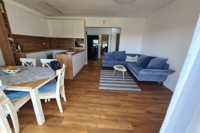 Barbariga – Spacious Apartment with Sea View