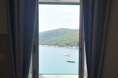 RABAC,2 apartmana na moru sa predivnim pogledom