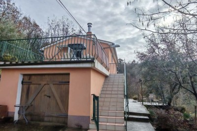 Labin, kuća u prirodi, u blizini centra