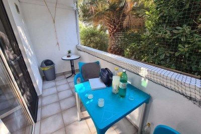 Prizemni apartma z ložo in bazenom. Medulin.