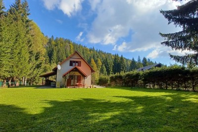 Bjelolasica, Jasenak - idilična vikendica u srcu prirode