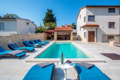 Premantura, Detached House with 5 Bedrooms. Close to the Sea.
