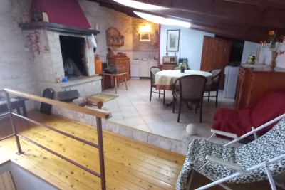 In Vendita: Casa Istriana Autentica Vicino a Duga Uvala (198 m²)