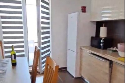 Pula, Veruda – Wohnung mit Terrasse und Parkplatz