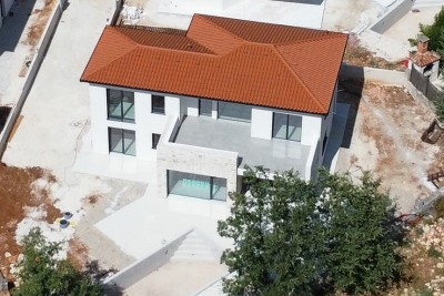 Attractive, high-quality, modern villa with a pool. St. Lovreč, around Poreč!