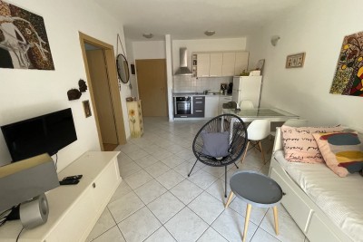 PEROJ - Erdgeschosswohnung mit Garten und Parkplatz in der Nähe des Meeres