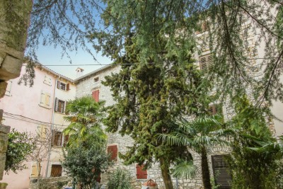 Beautiful, modernly furnished and renovated Istrian stone house for sale, Bale!