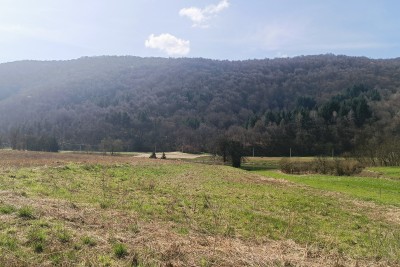 Ogulin - Na prodaj je gradbeno zemljišče s skupno površino 1.282 m².