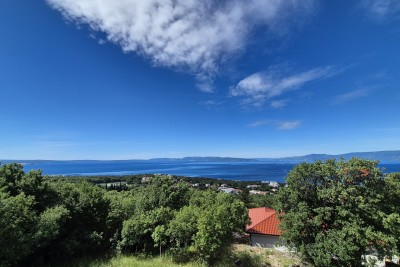 KOSTRENA | Samostojna hiša na koncu slepe ulice s panoramskim pogledom na Kvarnerski zaliv