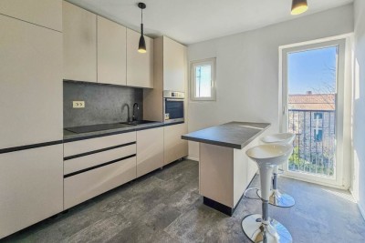 Istria, Buje, 56 m² apartment in the center, 2 bedrooms, renovated.